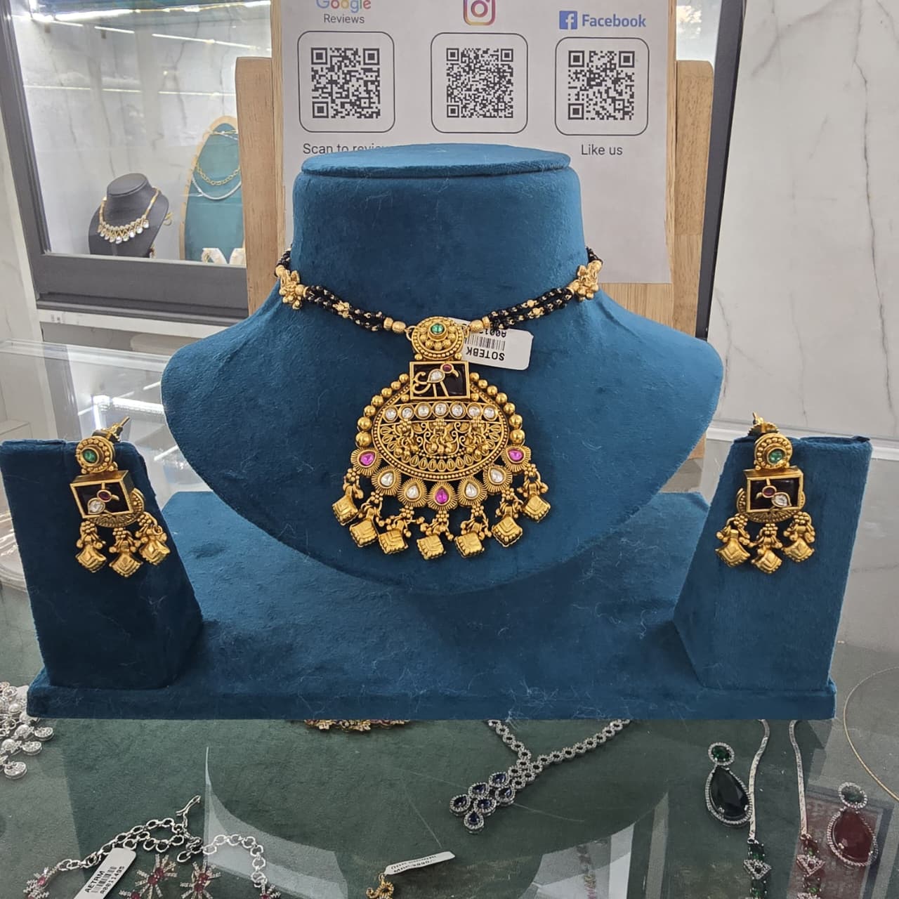 Royal Mangalsutra Temple Pendant Set