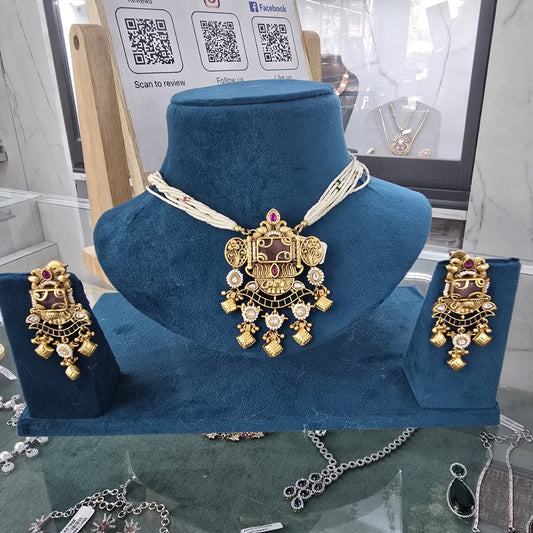 “Regal Temple Heritage Necklace Set”