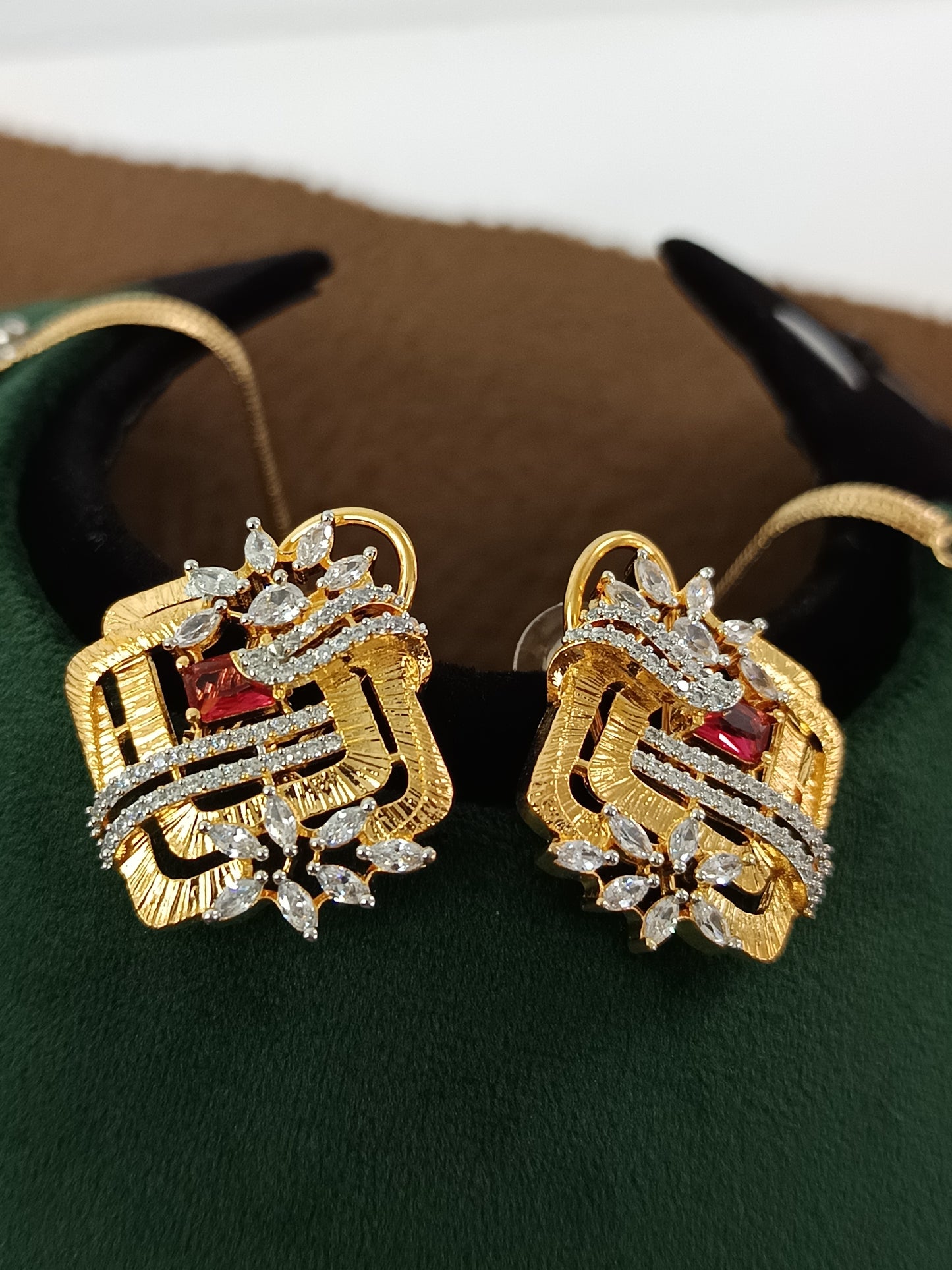 Crimson Radiance Pendant Set with Baguette Diamond Slider – Gold & Rhodium Plated