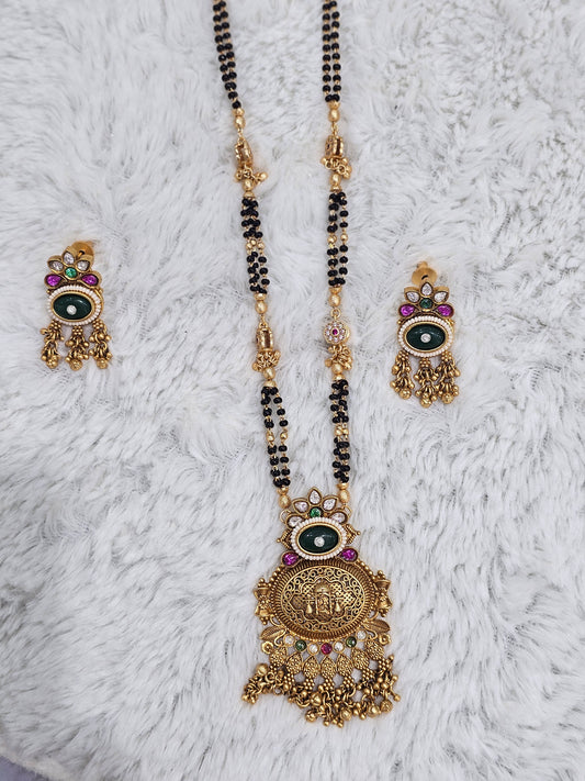 Antique Heritage rani pendent set