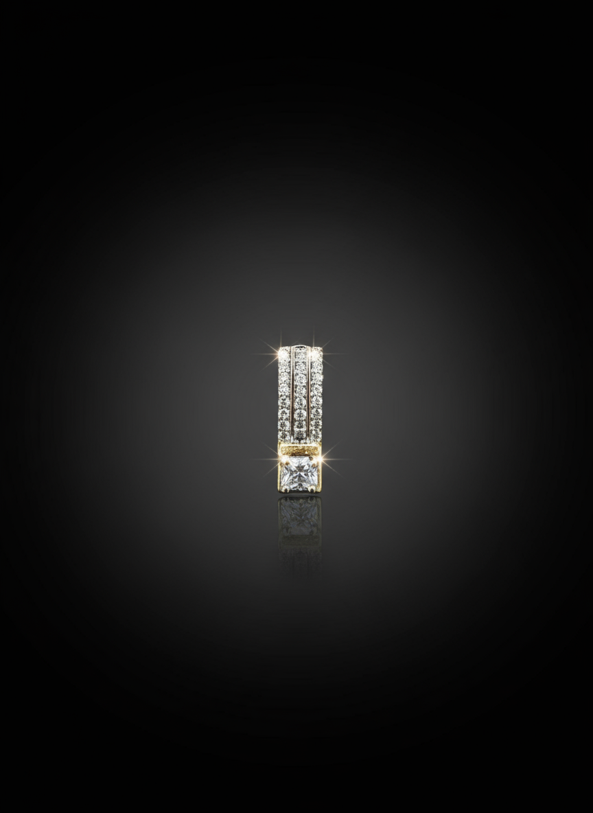 Luxe Square-Solitaire Huggie