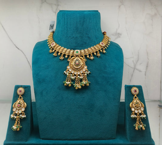 Elegant Gold Temple Jewelry Set
