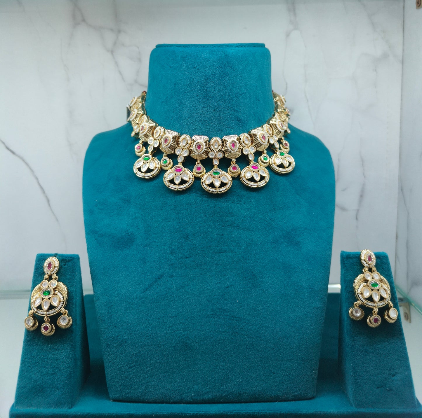 Noor Mahal Choker