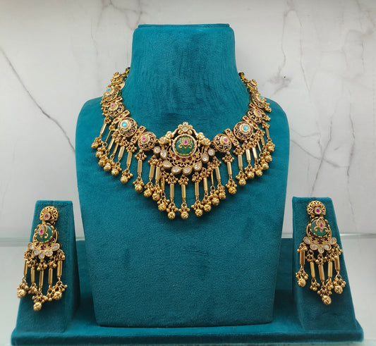 Royal Gold Kundan Necklace Set