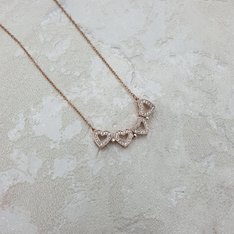 Magnetic Folding Heart-Shaped necklace