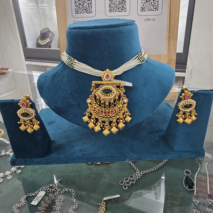 Maharani Chandrika pendent Set