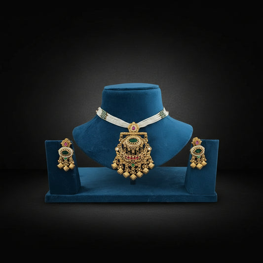 Maharani Chandrika pendent Set