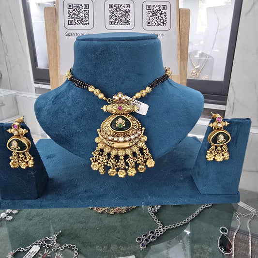 Antique Emerald Lakshmi Mangalsutra Set