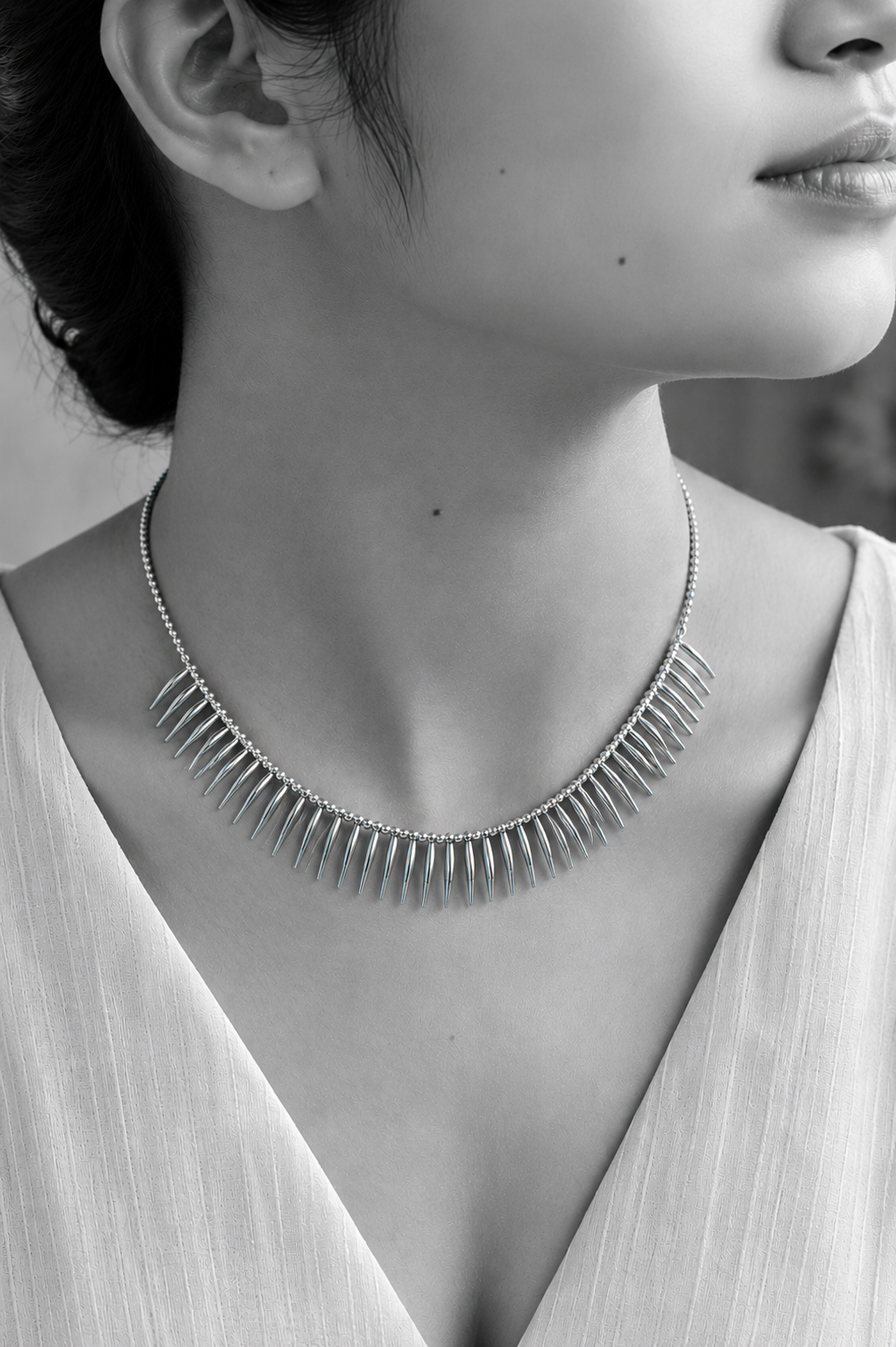 Silver Spike Fashion Necklace
