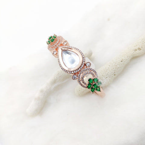 ROSE GOLD PLATED BRACELET WITH KUNDAN ,CZ DIAMOND AND GREEN STONE