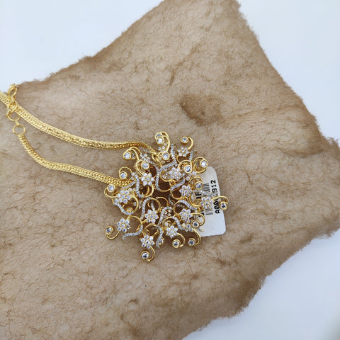 18K GOLD PLATED NACKLACE IN LOOP WITH FLOWER DESIGN AAND CZ DIAMOND