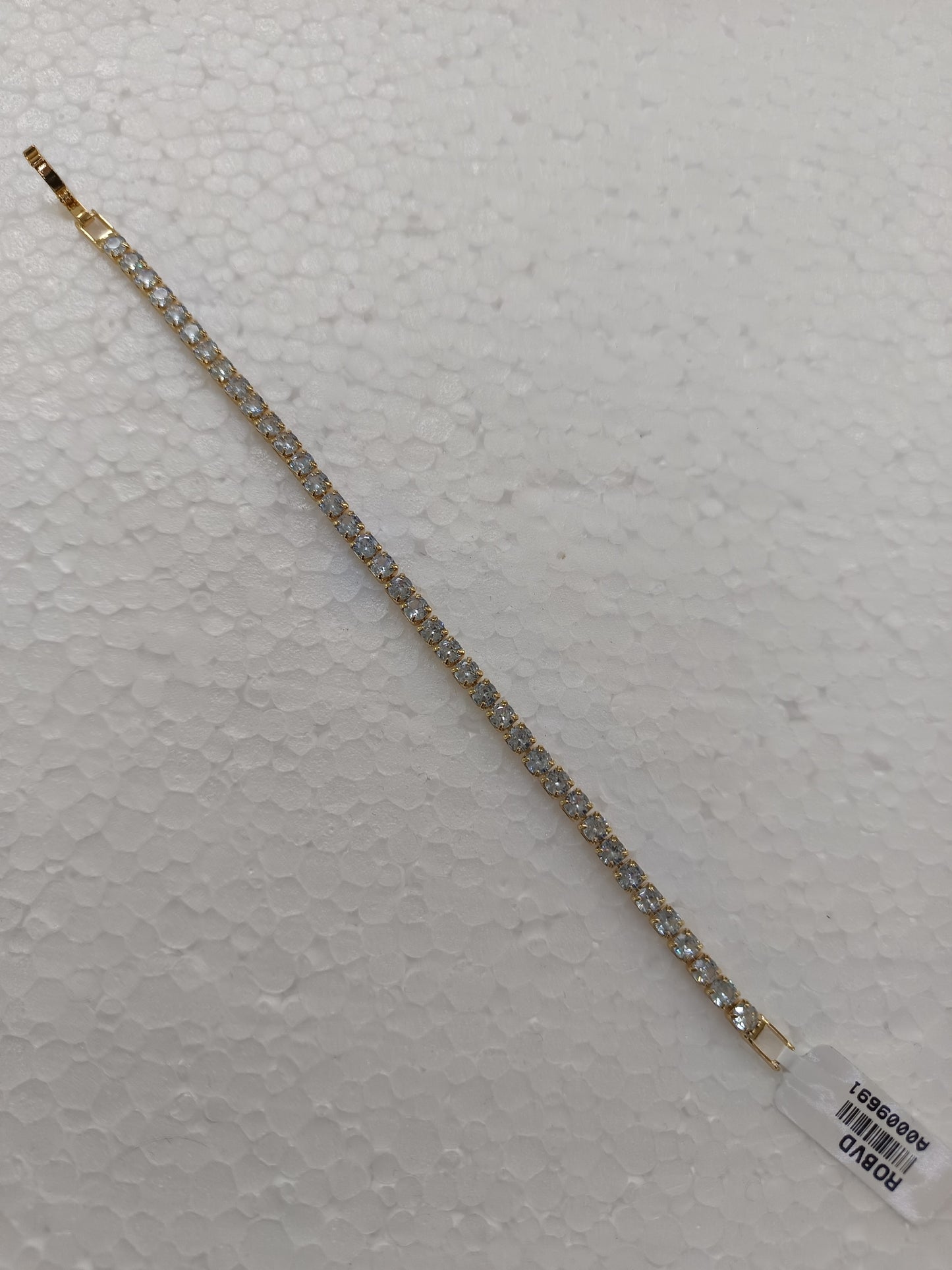 Luxury Gold-Plated Tennis Bracelet with Round-Cut Cubic Zirconia Stones