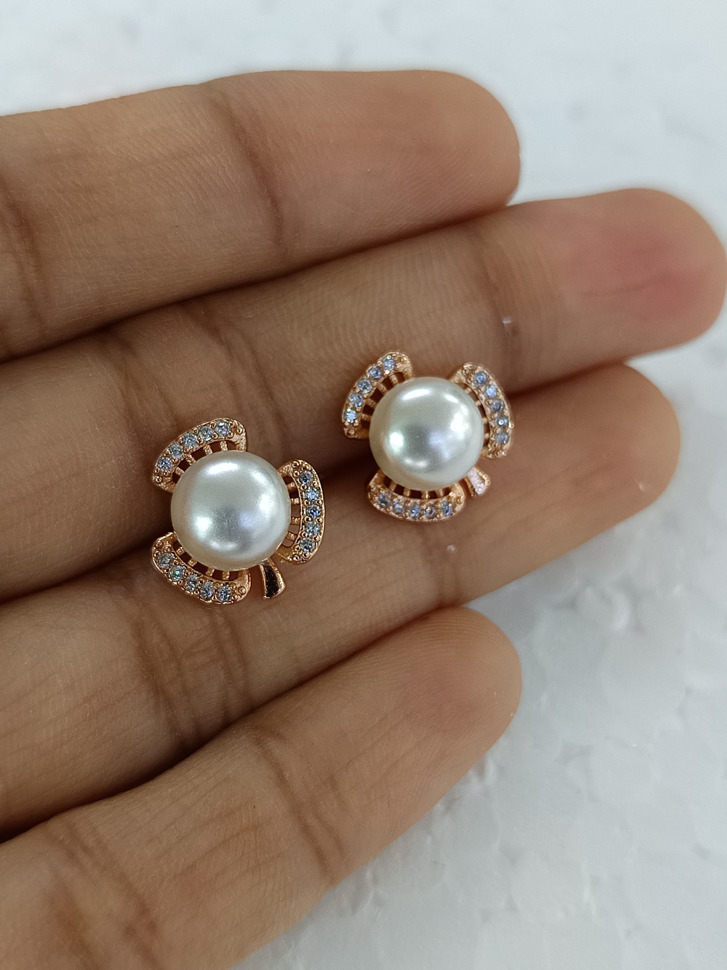 AD Pearl Ear Tops