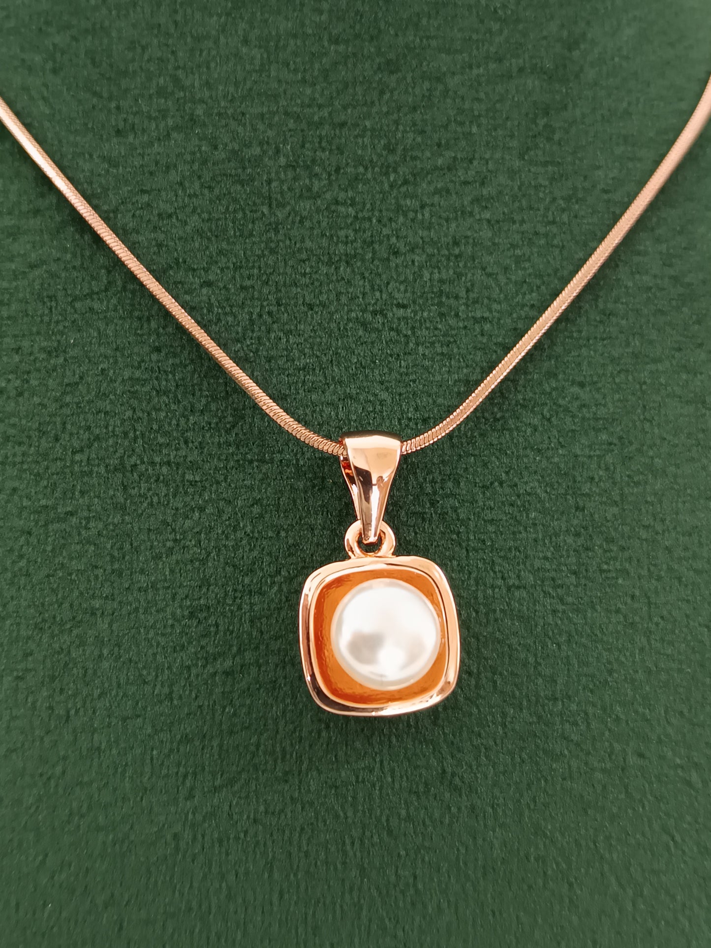Elegant Pearl Rose Gold Necklace Set with Chain & Ear Tops