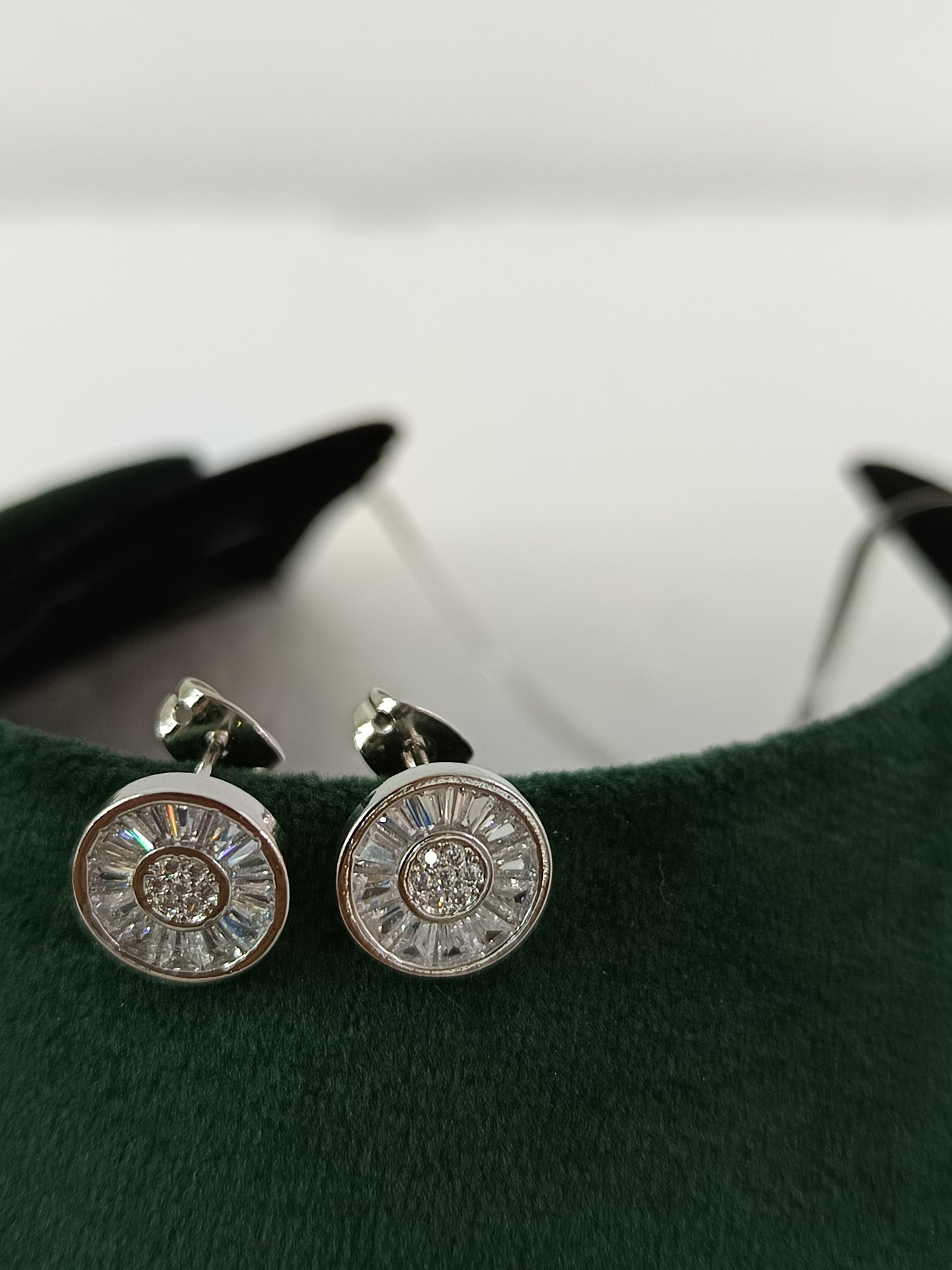 "Silver Splendor: American Diamond & Baguette Necklace Set"
