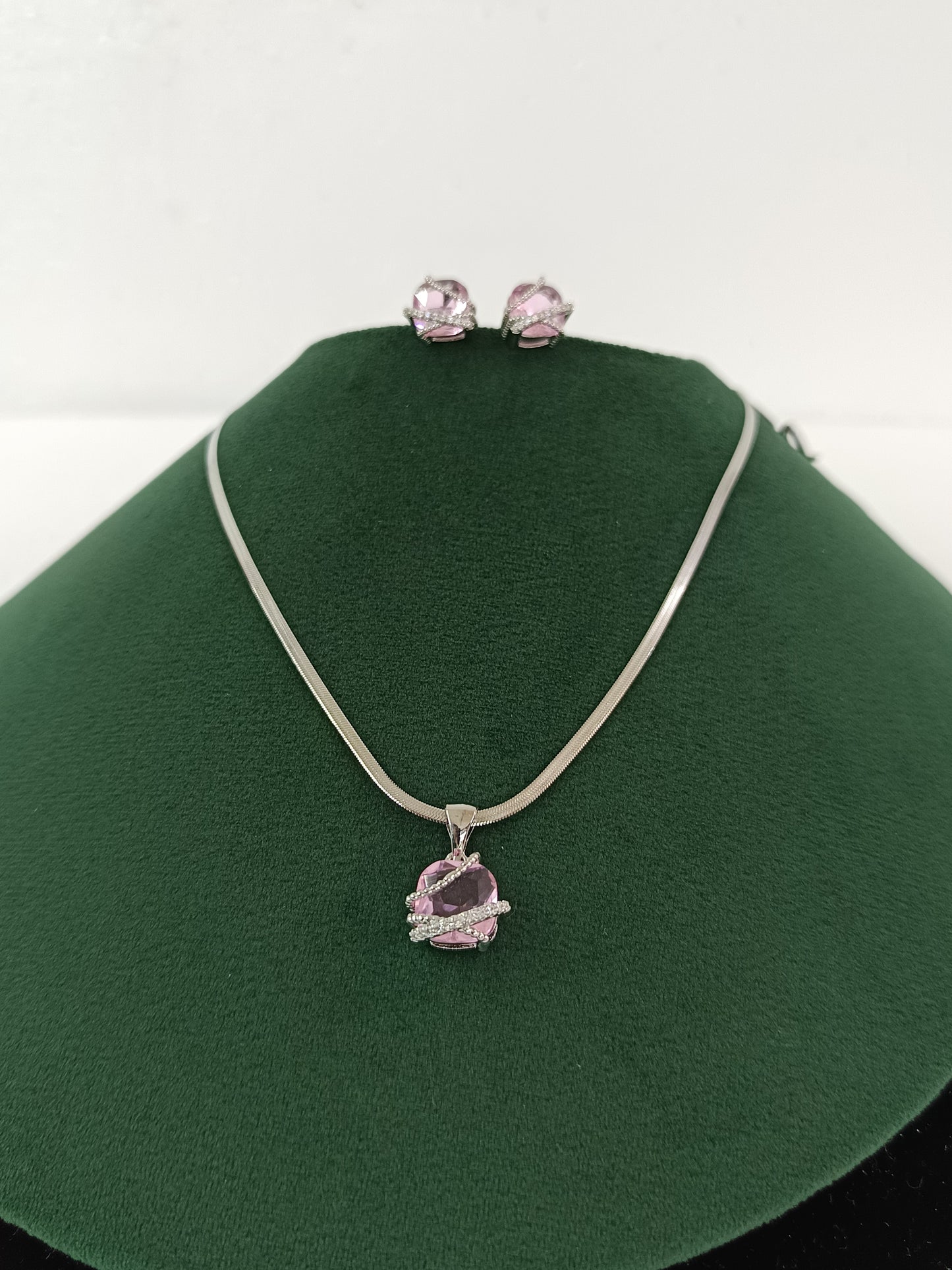 Silver Finish AD Perpal Dezzal Pendant Set with Chain & Ear Tops