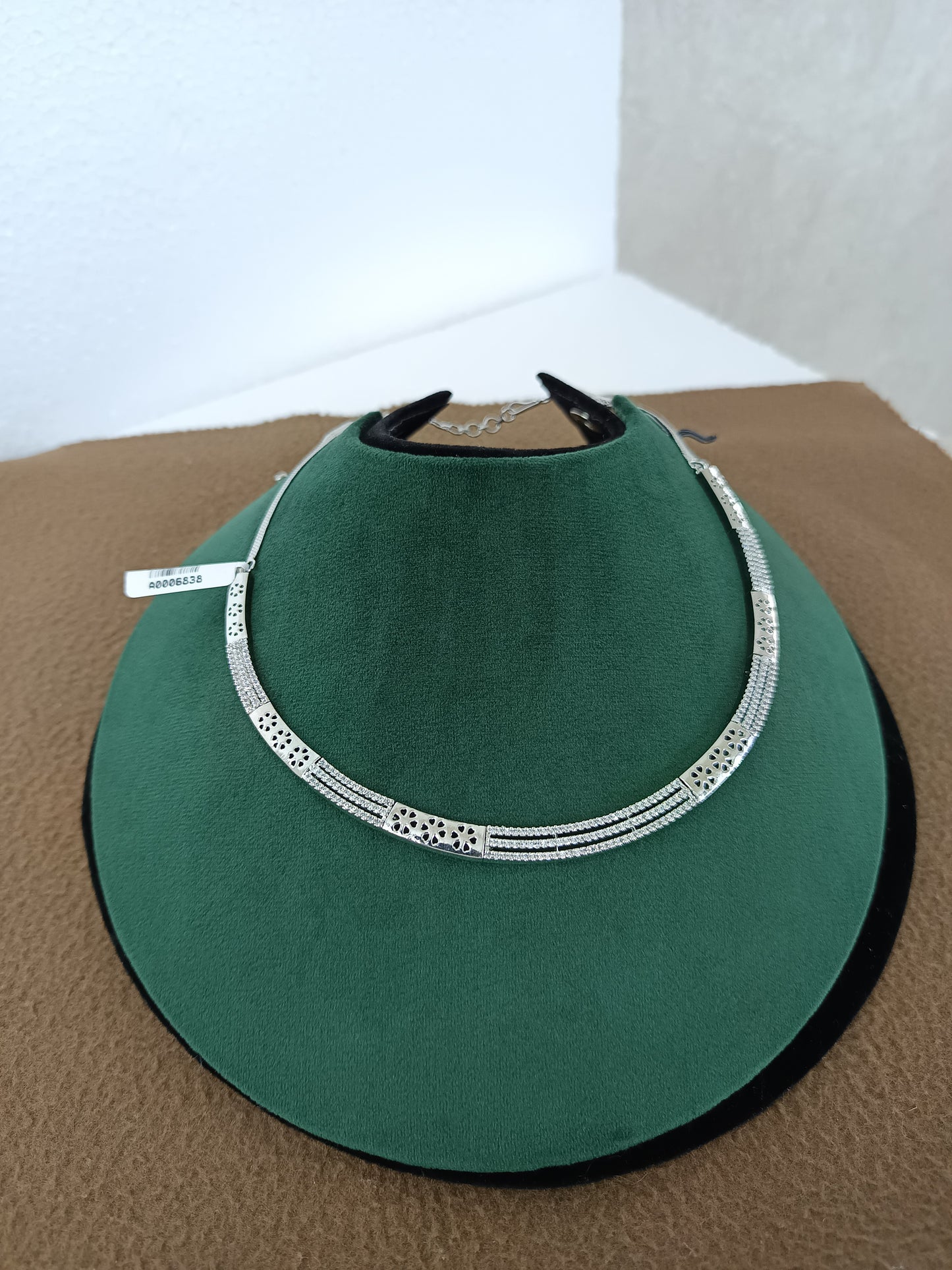 Urban Grace – Rhodium-Plated Geometric American Diamond Necklace