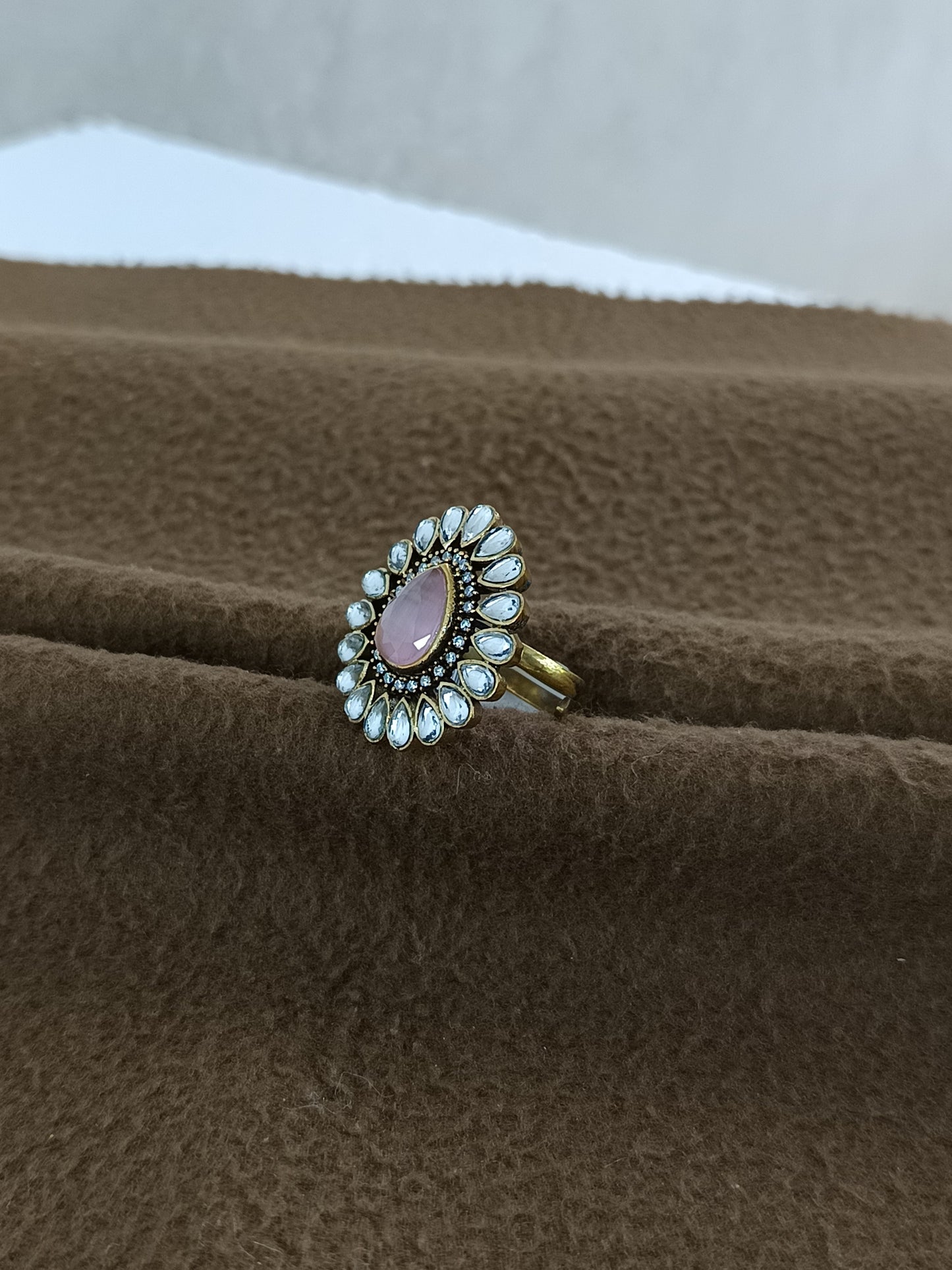 Royal Bloom – Antique Gold Plated Kundan Adjustable Ring with Pear-Shaped Color Stone