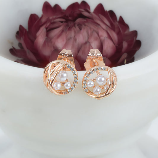 ROSE GOLD NEST EAR STUD WIEH WHITE PEARL