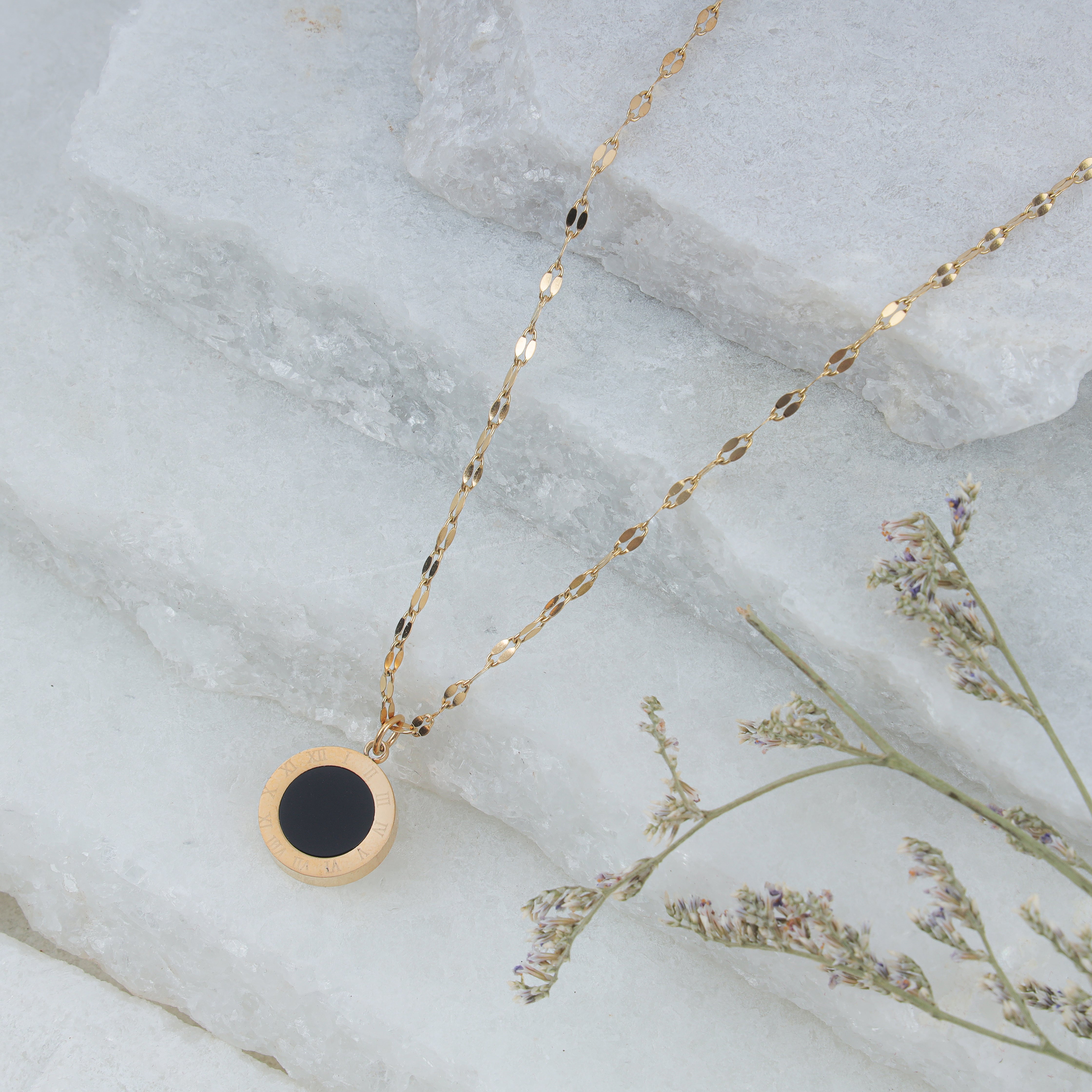 18KT ROSE GOLD BLACK CERCAL NECKLACE 