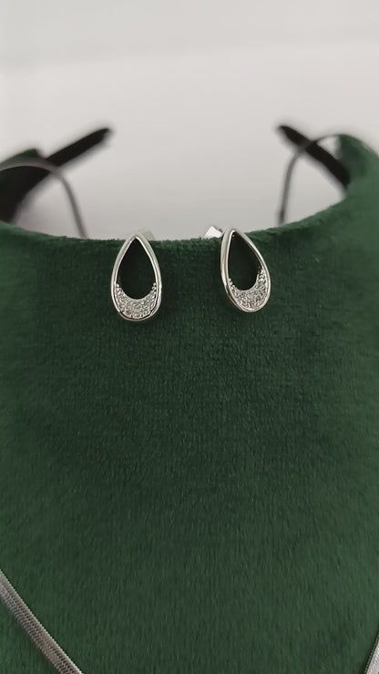 "Silver Elegance: American Diamond Waterdrop Necklace Set"