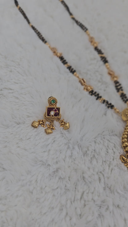 Anti Heritage ghughri latkan pendant set