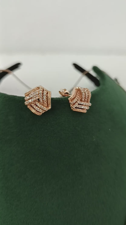 "Twinkling Rose Gold Harmony: Woven Pendant Necklace Set"