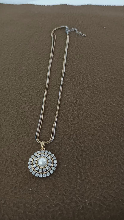 Regal Glow Pearl Pendant Set with Tri-Bunch Chain – Gold & Rhodium Finish