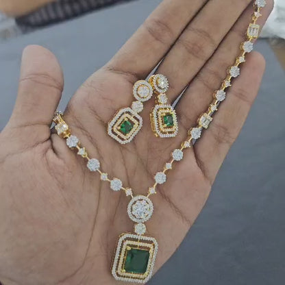 Emerald Radiance AD Necklace Set