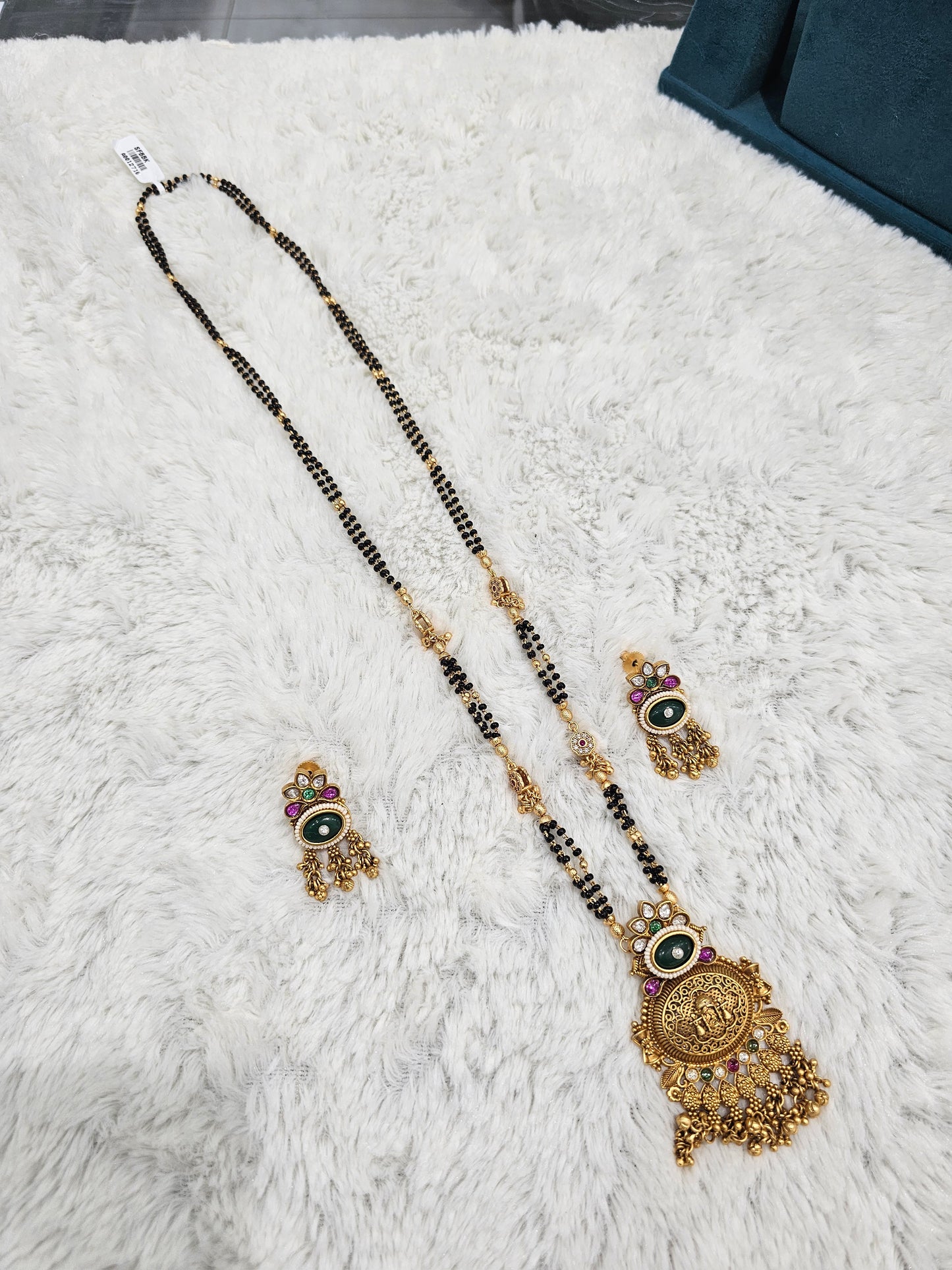Antique Heritage rani pendent set