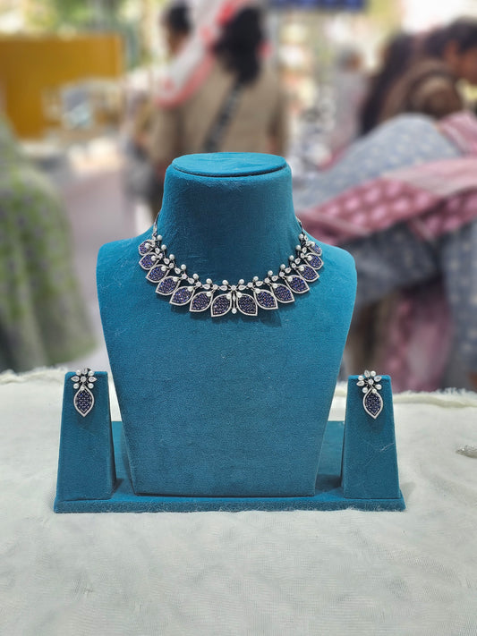 AD Midnight Petal Choker