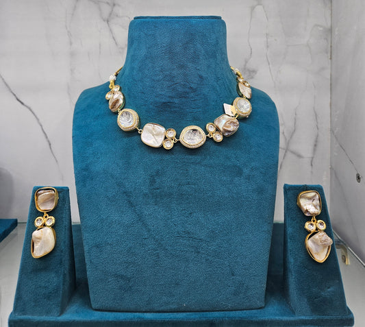 Gold plated Sanchi polki stone necklace set