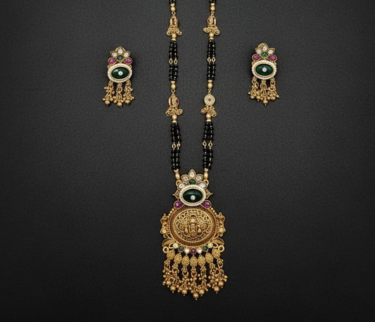 Antique Heritage rani pendent set